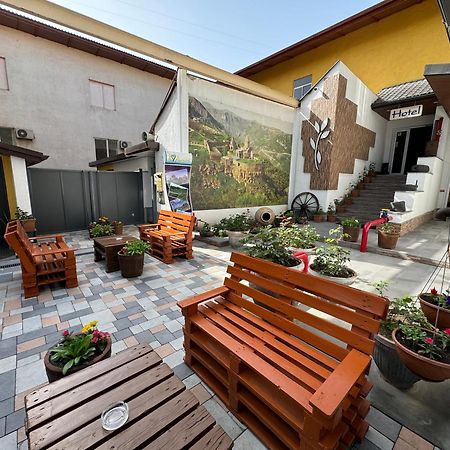 No Problem Hotel Yerevan Ngoại thất bức ảnh