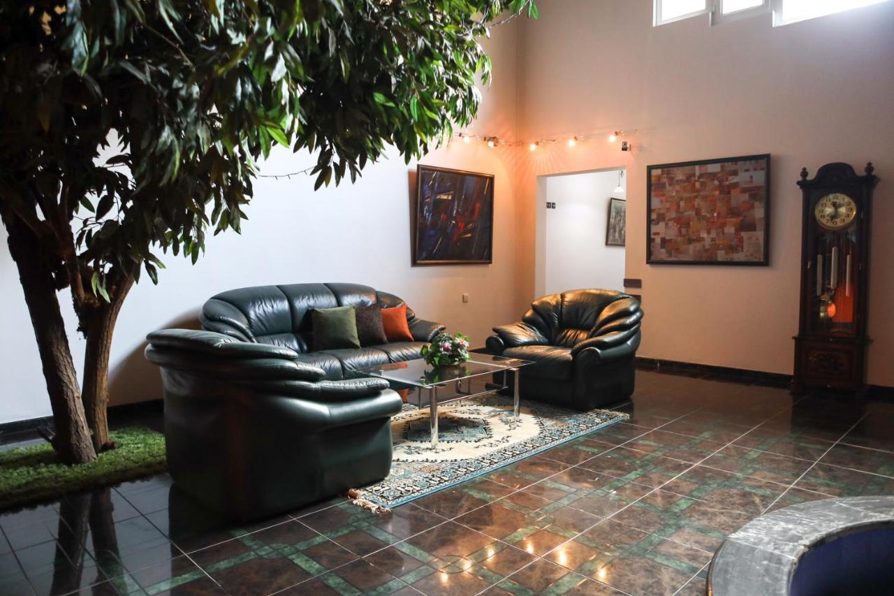 No Problem Hotel Yerevan Ngoại thất bức ảnh