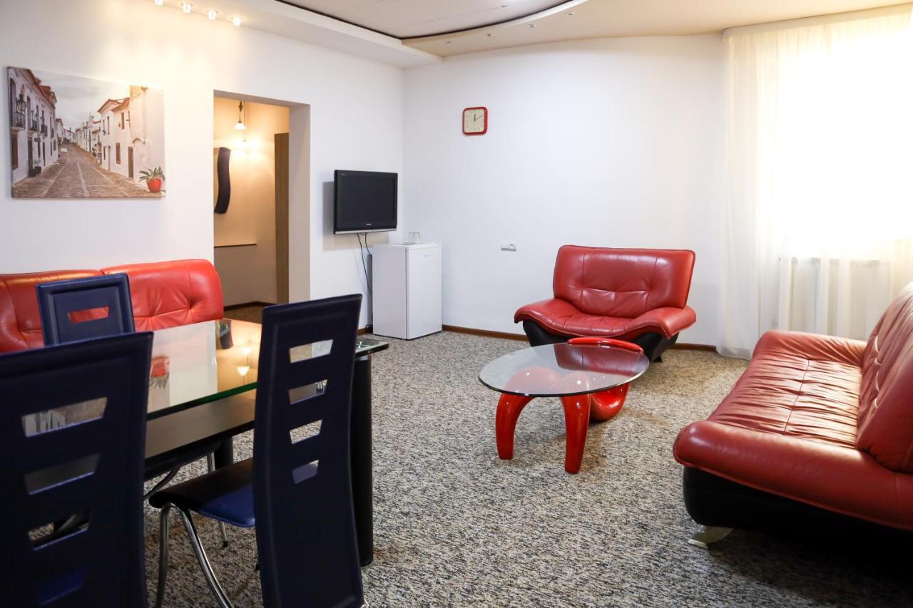No Problem Hotel Yerevan Ngoại thất bức ảnh