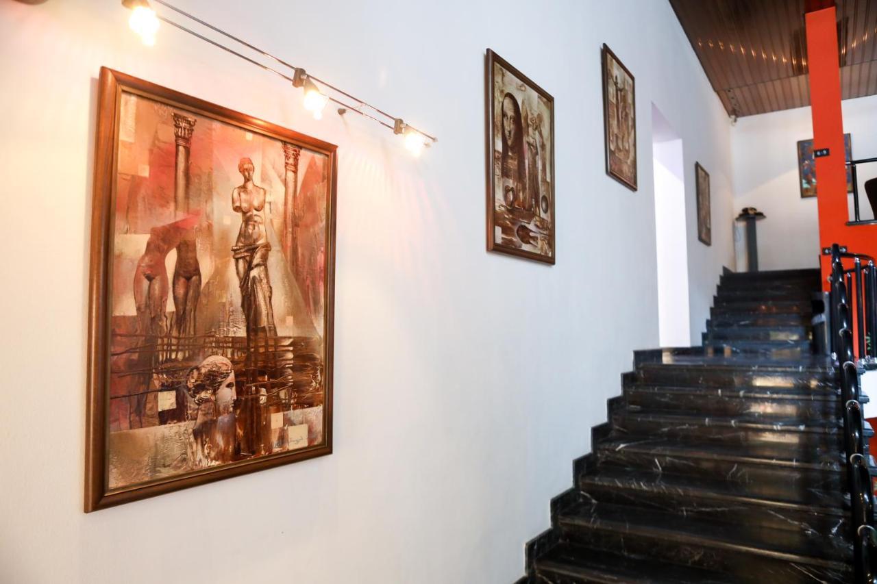 No Problem Hotel Yerevan Ngoại thất bức ảnh