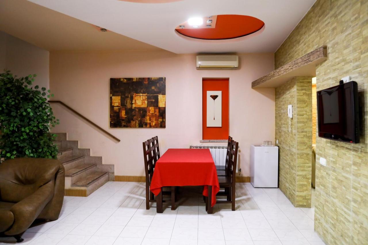 No Problem Hotel Yerevan Ngoại thất bức ảnh