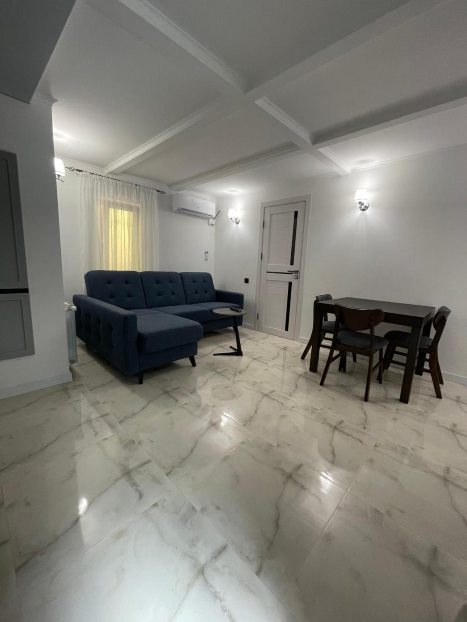 No Problem Hotel Yerevan Ngoại thất bức ảnh